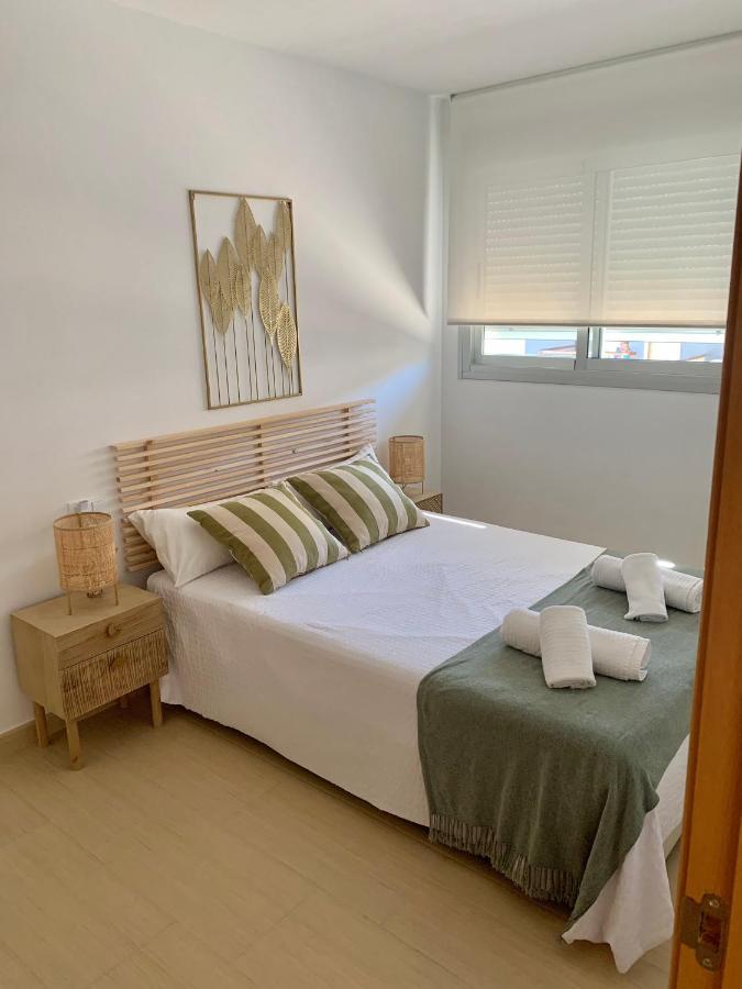 Precioso Apartamento Primera Linea De Playa Агилас Экстерьер фото